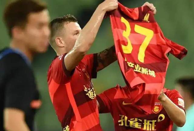 老师把我抱到办公室揉h